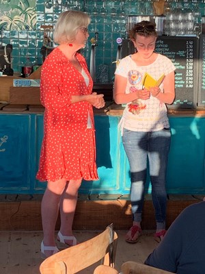 Literatuur- en Poëzieavond - Wethouder Kruit en haar dochter